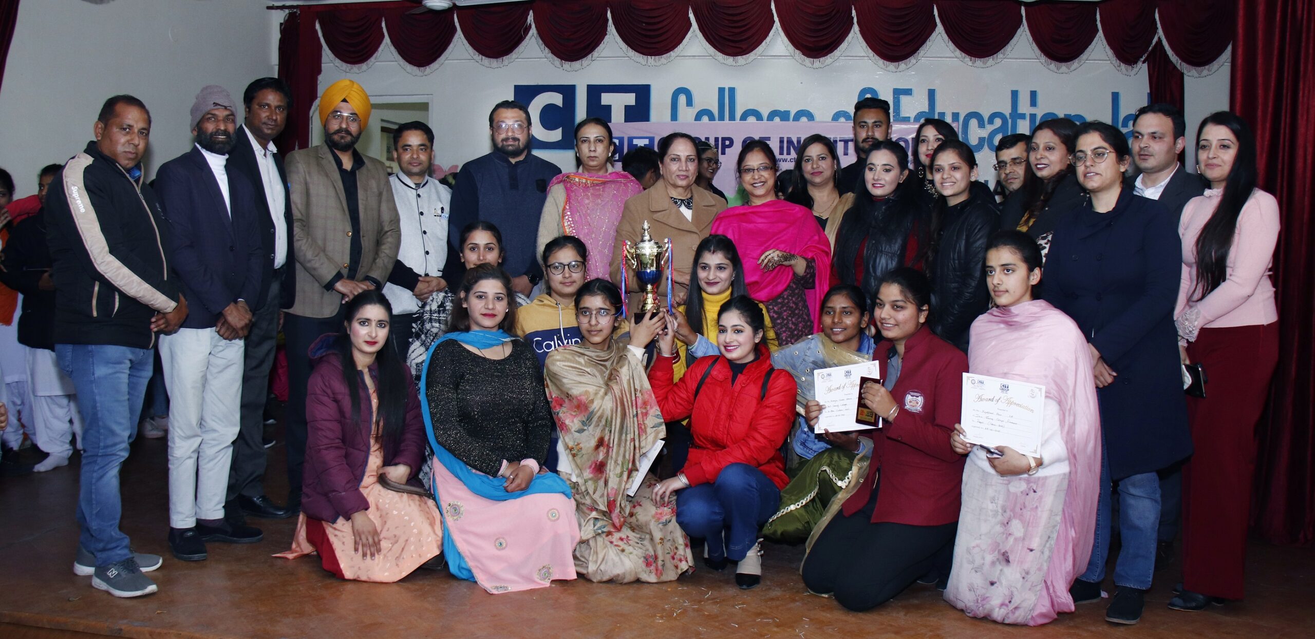 Lala Jagat Narain DAV Model School & Dev Samaj College for Women lifts overall trophies of COLORS 2021